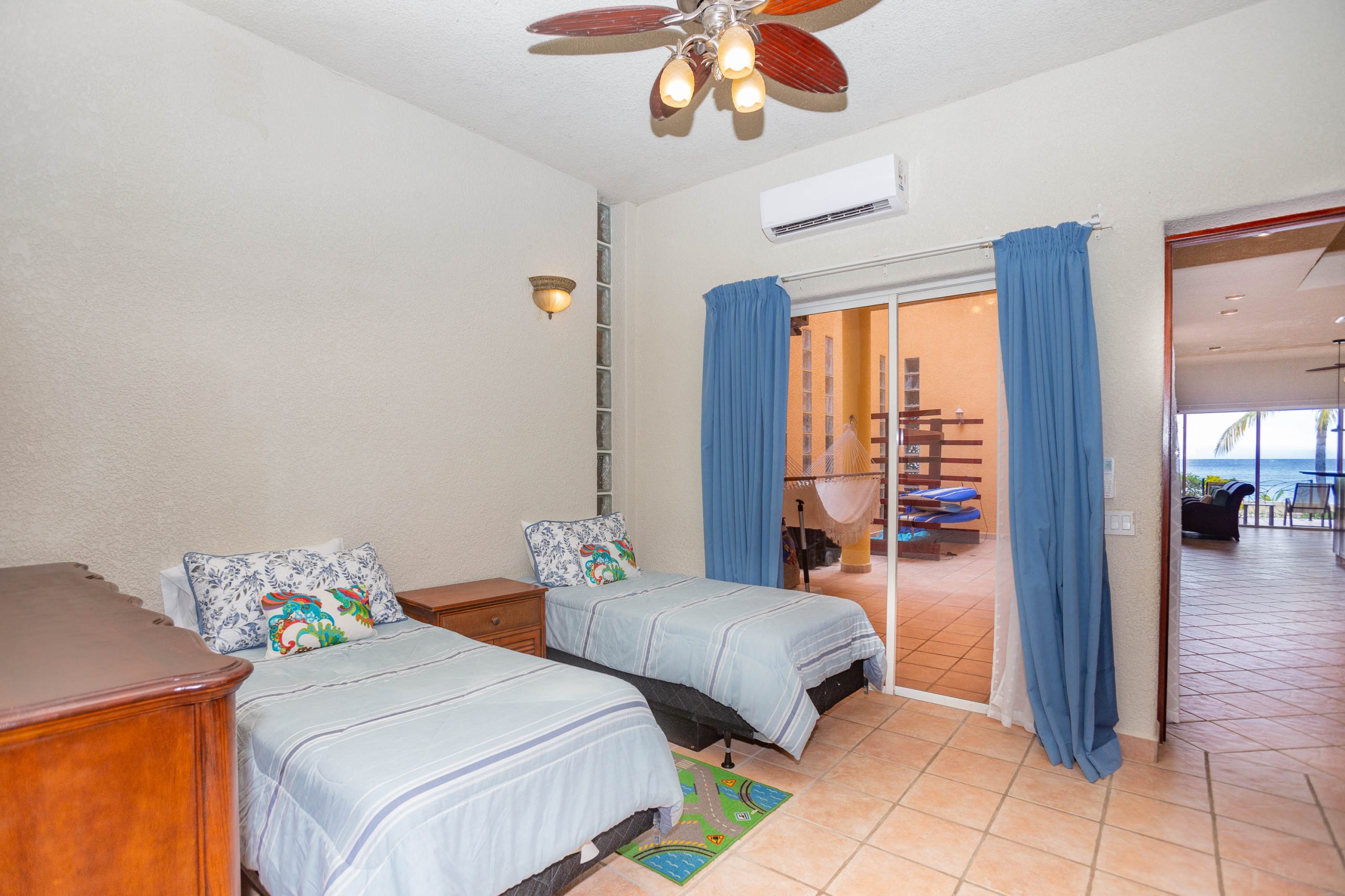 Roatan, Bay Islands, Honduras Real Estate Property